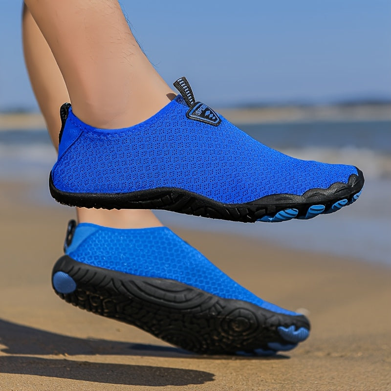 Sapatos aquáticos para homem de secagem rápida com cinco dedos - Respiráveis, antiderrapantes, leves, topo em malha, sola em borracha - Ideais para praia, natação, trilhos e aventuras ao ar livre - Design em preto e laranja