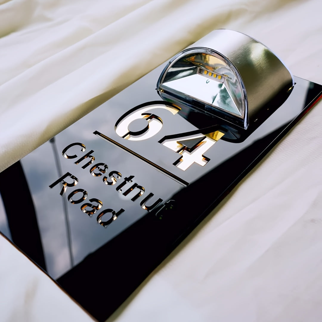 Customizable Text Solar-Powered Double-Layer Acrylic Door Sign - Golden and Silvery Dual-Layer Acrylic Design - Suitable for Companies, Homes, Apartments, Bars, etc. as Outdoor Entrance Street Address Wall Decor