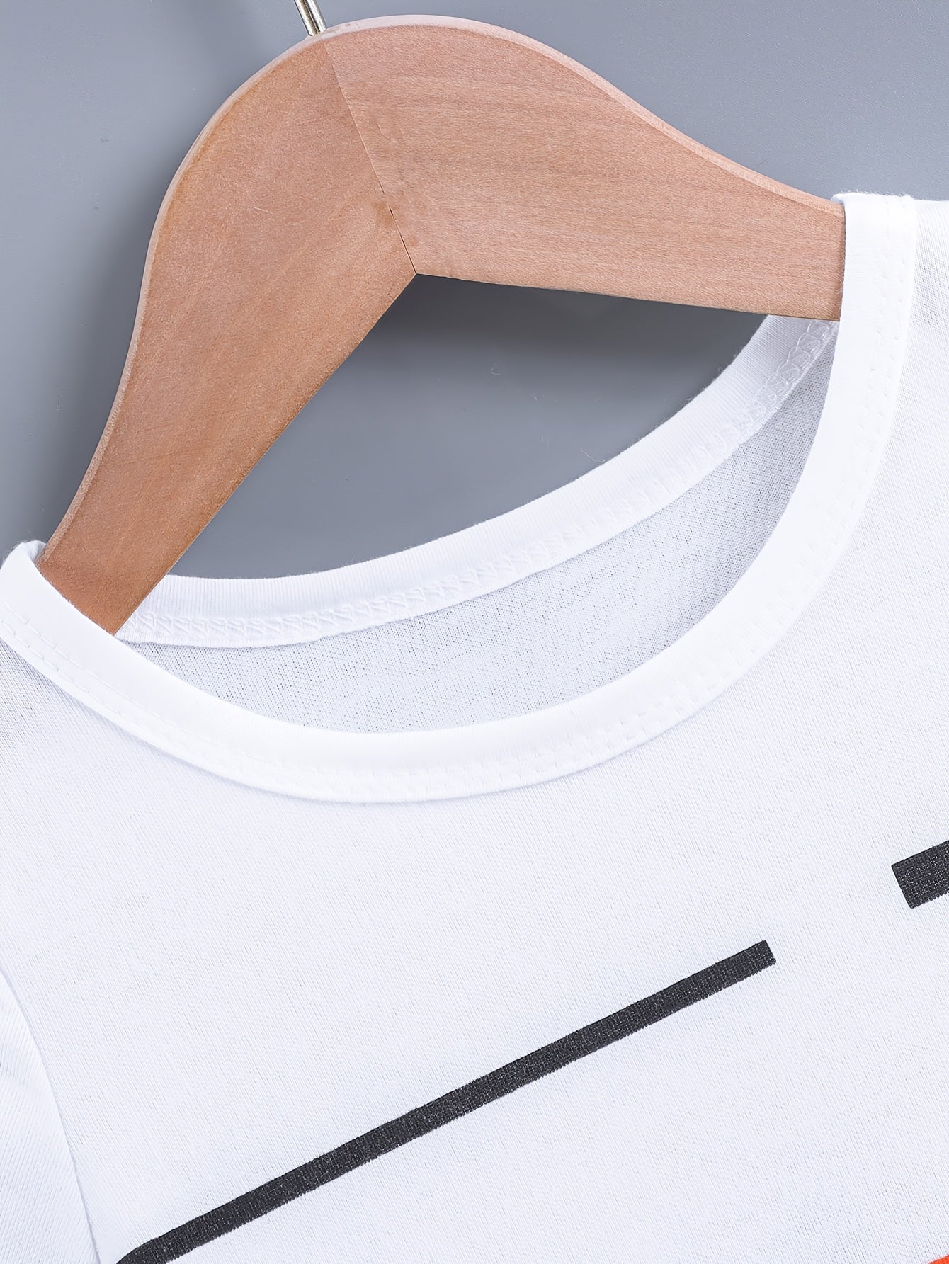 2pcs Set of Boys' Summer Striped Print Round Neck Short Sleeve T-shirt and Casual Shorts