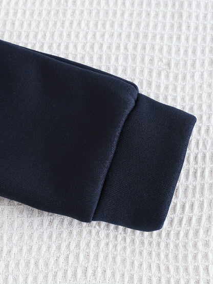 Boys' Autumn/Winter New Three-Piece Set with Mickey Mouse Classic Cartoon Print Long-Sleeve Round Neck Hoodie and Zip-Up Sleeveless Top, Matching Printed Sweatpants - Fleece-Lined Thickened Warm Comfortable Outfit for Parties