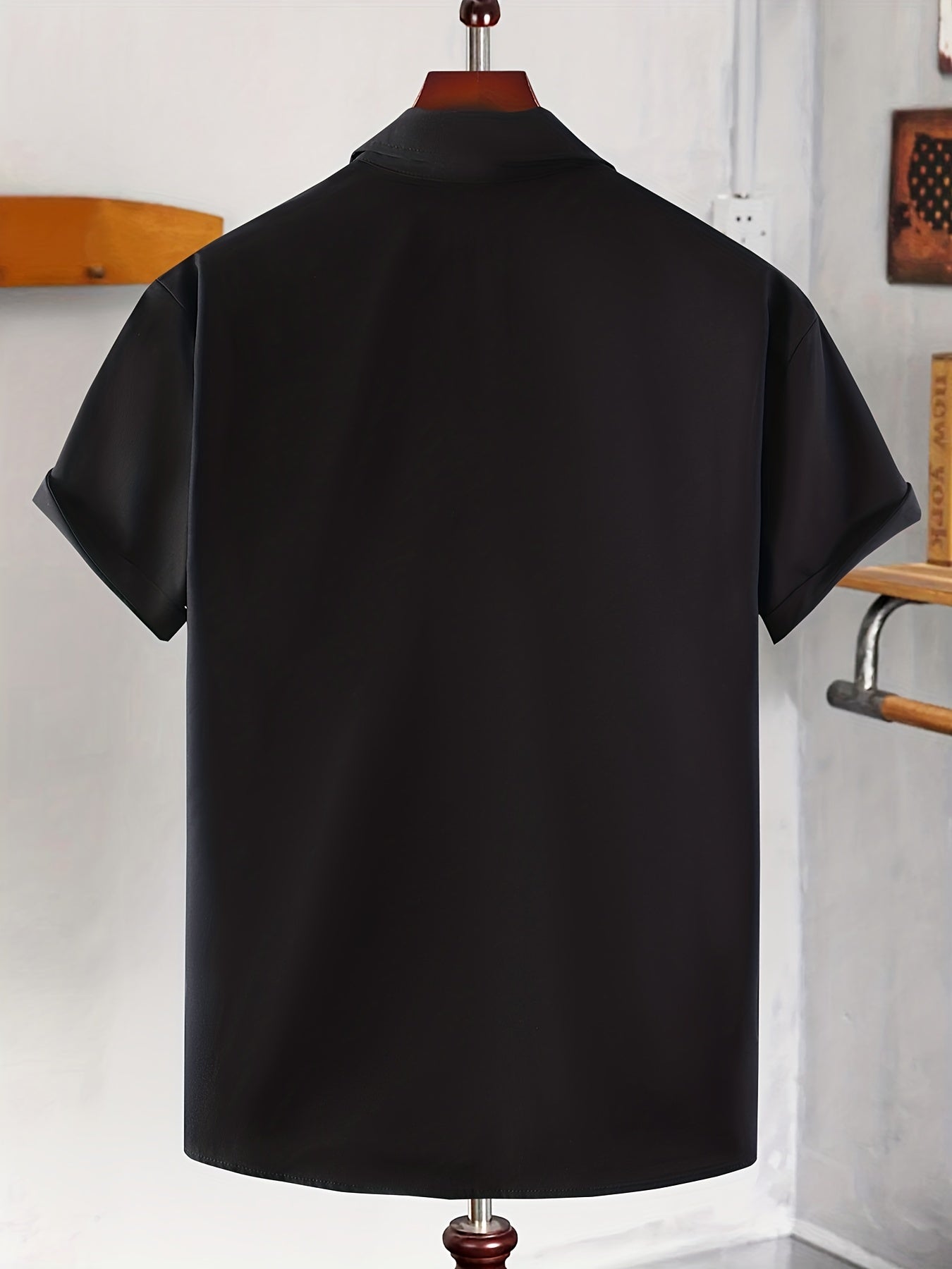 Camisa criativa para homem com estampado gráfico de rosas e letras "BEAUTIFUL", manga curta e lapela, em tecido sem elasticidade, ideal para o verão.