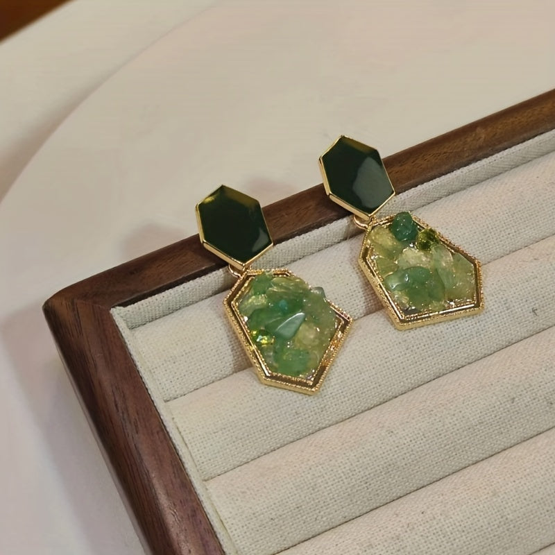 Brincos pendentes hexagonais verde-abacate com decoração de cristais artificiais, estilo retro elegante, em liga de zinco banhada a ouro 18K, joias para banquetes.