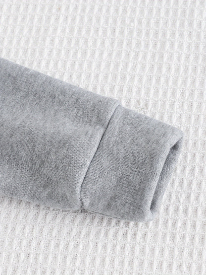 Boys' Autumn/Winter New Three-Piece Set with Mickey Mouse Classic Cartoon Print Long-Sleeve Round Neck Hoodie and Zip-Up Sleeveless Top, Matching Printed Sweatpants - Fleece-Lined Thickened Warm Comfortable Outfit for Parties