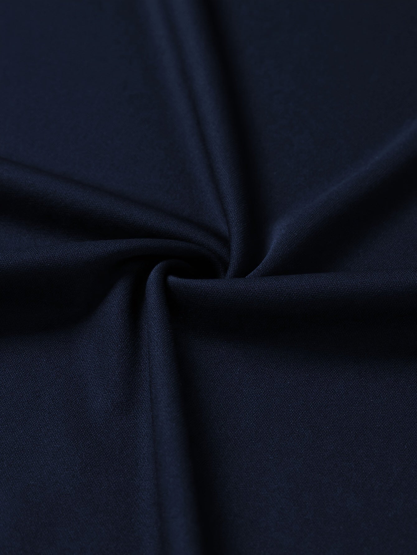 Conjunto de 4 t-shirts casuais para homem de cor sólida, estilo simples, manga curta e gola redonda, ideais para usar em casa, como pijama ou para atividades ao ar livre no verão.