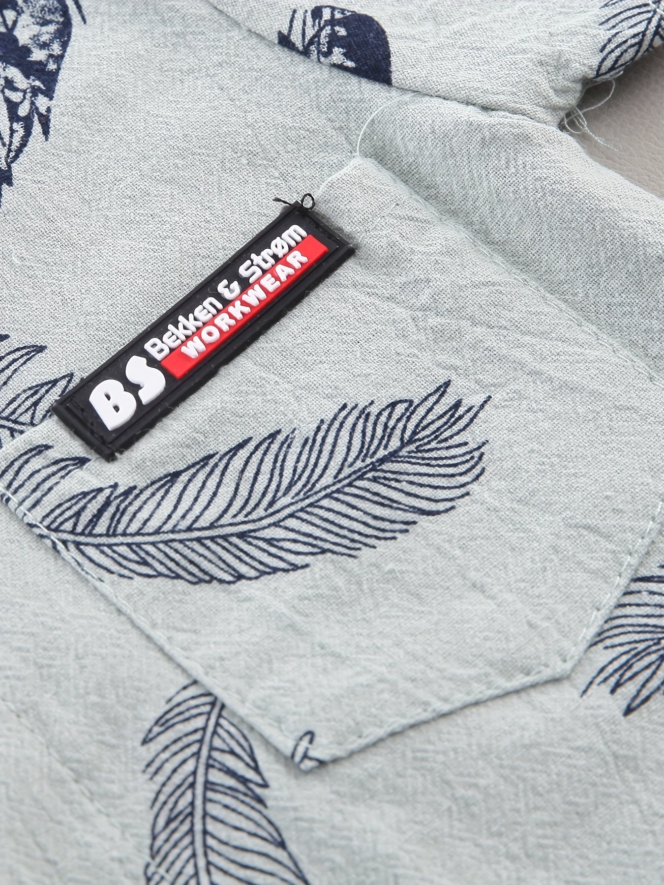 Conjunto casual para bebé menino - Camisola de manga curta e calções com estampado de penas - Conjunto infantil de 2 peças para atividades ao ar livre