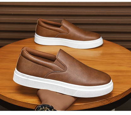 Mocassins para homem sem atacadores - Ténis antiderrapantes de cano baixo com bico redondo, estilo mocassins, com sola acolchoada em PVC, disponíveis em castanho/preto/branco/bege para uso diário e formal - Sapatos sociais minimalistas e versáteis.
