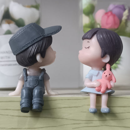 Cute Ornaments Couple Action Figurines Balloons Ornaments For Car Dashboard Decoration
