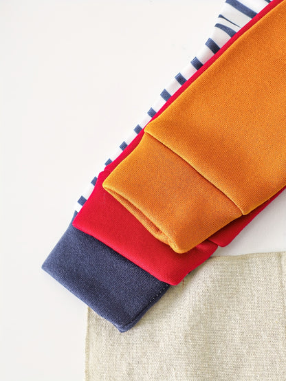 A Set of Three Fleece Hoodies for Baby Boys, Packaged in Six Pieces, Featuring a Cute Bear Patch. Perfect for Outdoor Wear During The Autumn And Winter Seasons, Making It a Great Gift for Children.