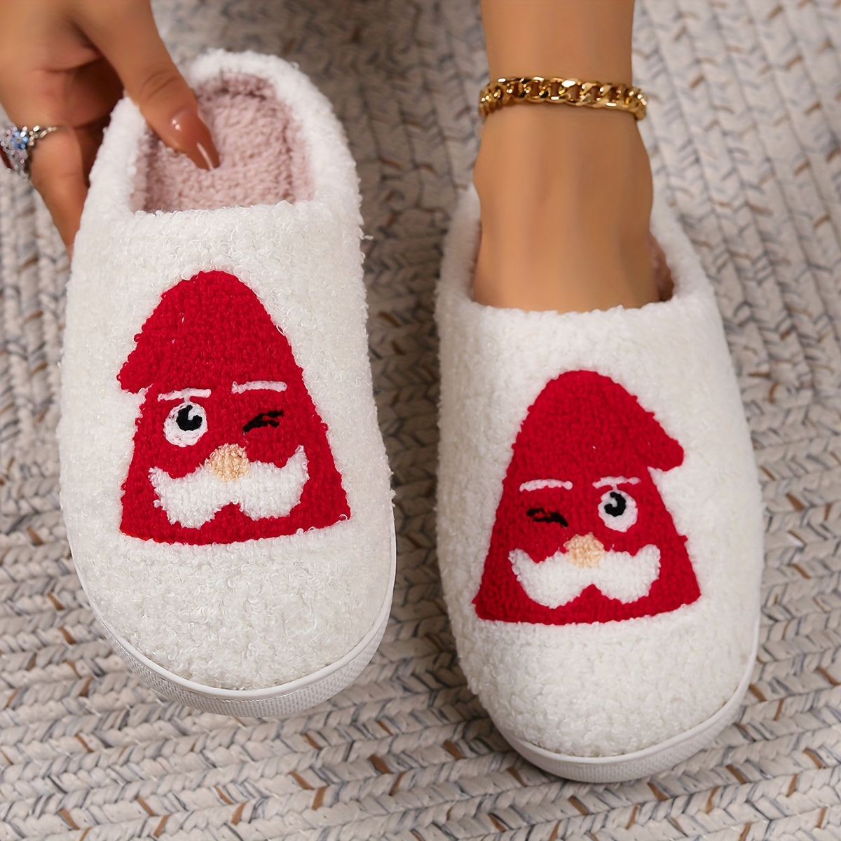 Christmas Tree Pattern Fuzzy Slippers, Winter Warm Closed Toe Flat Floor Shoes, Cozy Soft Sole Plush Home Slippers