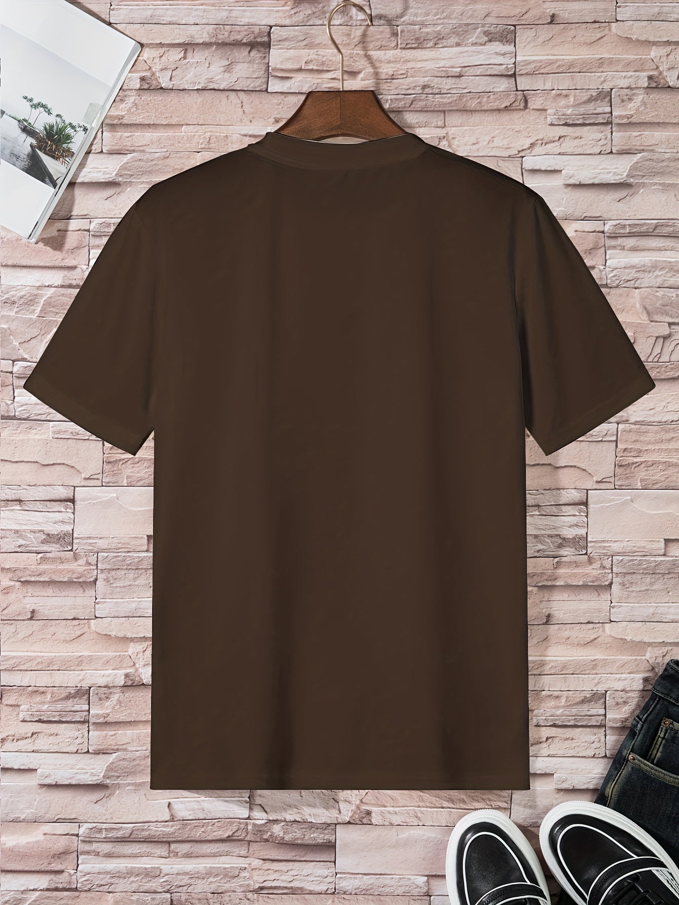 Conjunto de 4 t-shirts casuais para homem de cor sólida, estilo simples, manga curta e gola redonda, ideais para usar em casa, como pijama ou para atividades ao ar livre no verão.