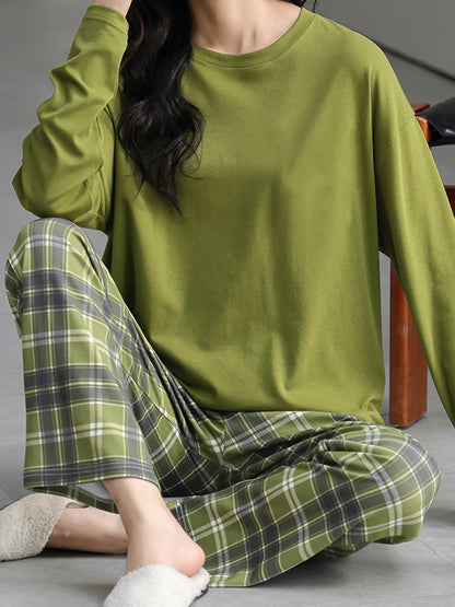 2pcs Women's pajama set, green round neck long-sleeve top with plaid print and elastic waist pants, comfortable casual fit, machine washable, essential home wear for autumn and winter
