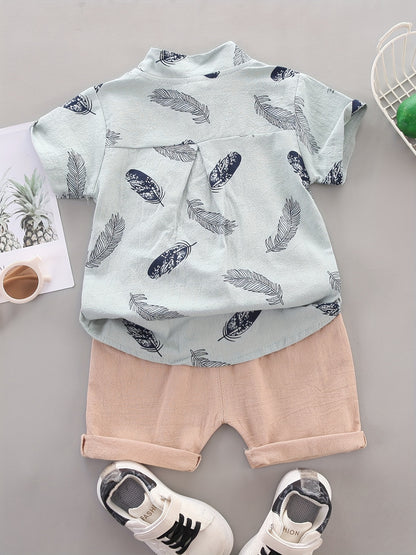 Conjunto casual para bebé menino - Camisola de manga curta e calções com estampado de penas - Conjunto infantil de 2 peças para atividades ao ar livre