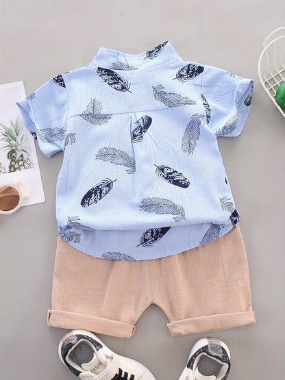 Conjunto casual para bebé menino - Camisola de manga curta e calções com estampado de penas - Conjunto infantil de 2 peças para atividades ao ar livre
