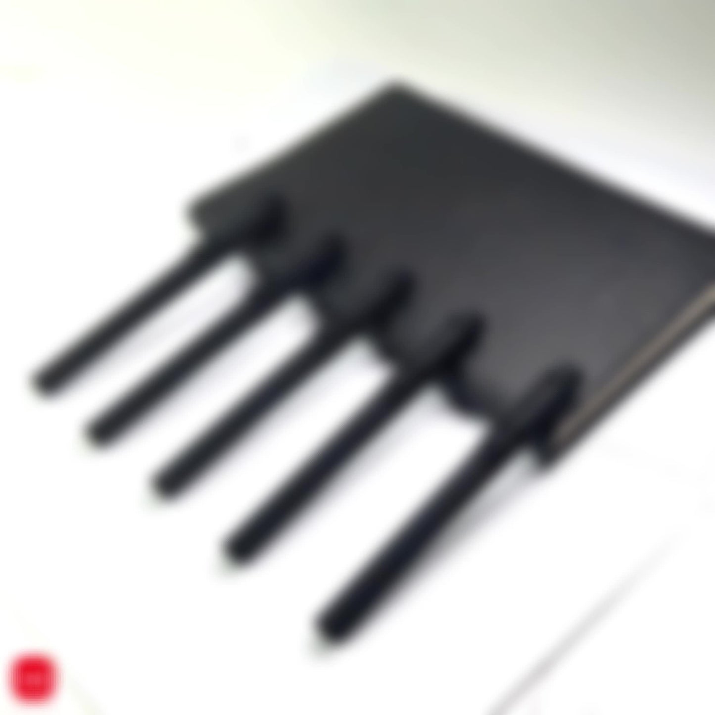 2/5pcs innovative black neutral pen with 0.7mm tip elastic clip design for smooth writing, good hand feel, clear handwriting, note taking pen for daily problem-solving and painting use. Back to season