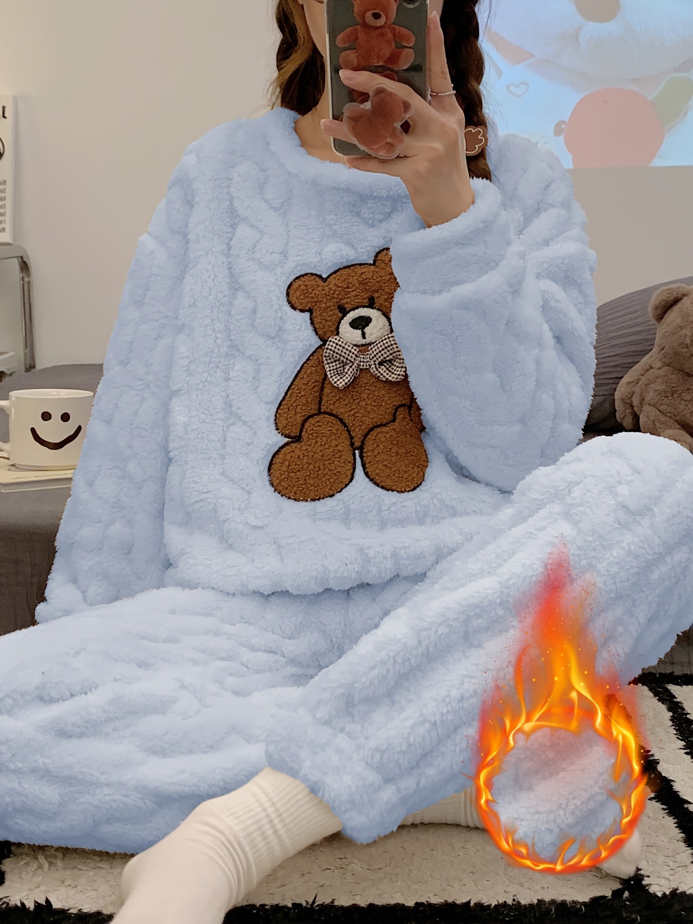 New Autumn and Winter Thick Warm Pajama Set with Jacquard Velvet Long-Sleeve Bear Top and Flannel Pants for Winter