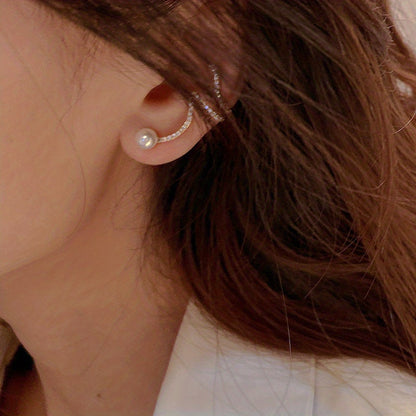 Brincos em Prata 925 com Pérolas Sintéticas em Forma de Agulha e Clips de Orelha - Joalharia Exclusiva para Mulher e Decoração de Banquetes