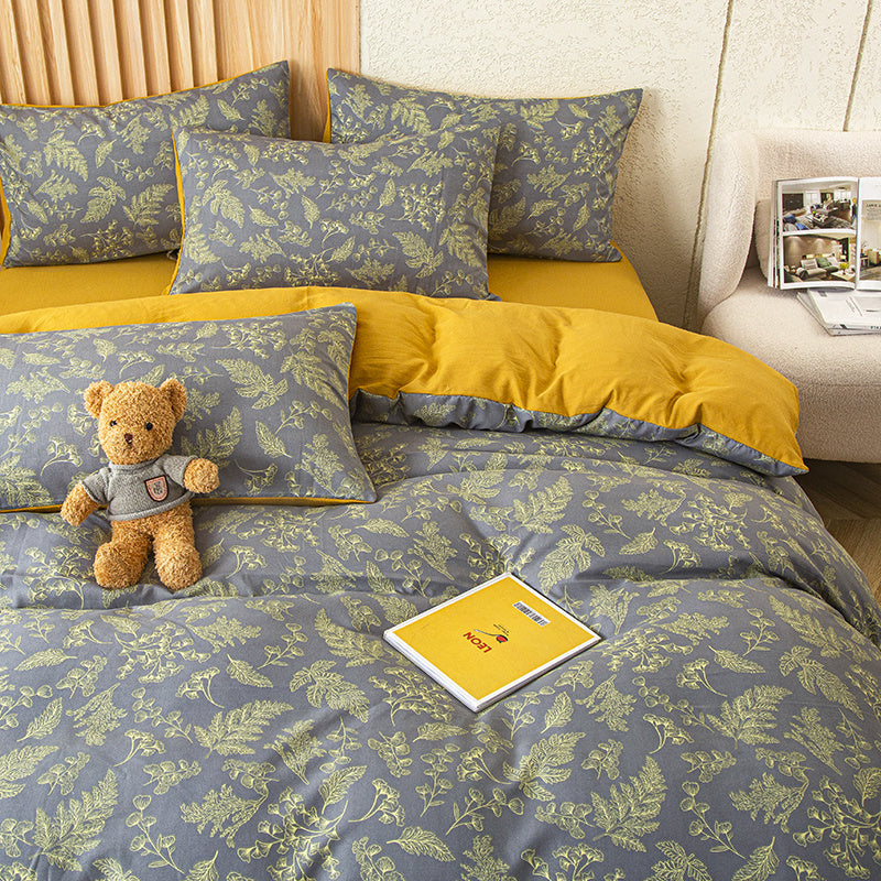 Dark Vine Pattern 4pcss Bedding Set Vintage Small Floral 4pcss Sheet Set Includes 1 Flat Sheet, 1 Duvet Cover, 2 Pillowcases - Washable Polyester Machine Washable - Breathable And Easy to Clean, Does Not Contain Down Duvet Or