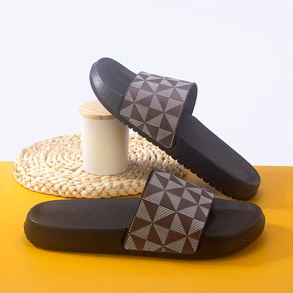 Sandálias de verão tipo slide para homem - Chinelos casuais antiderrapantes com sola macia e estampado geométrico, preto e cinzento, confortáveis ​​para uso interior e exterior.