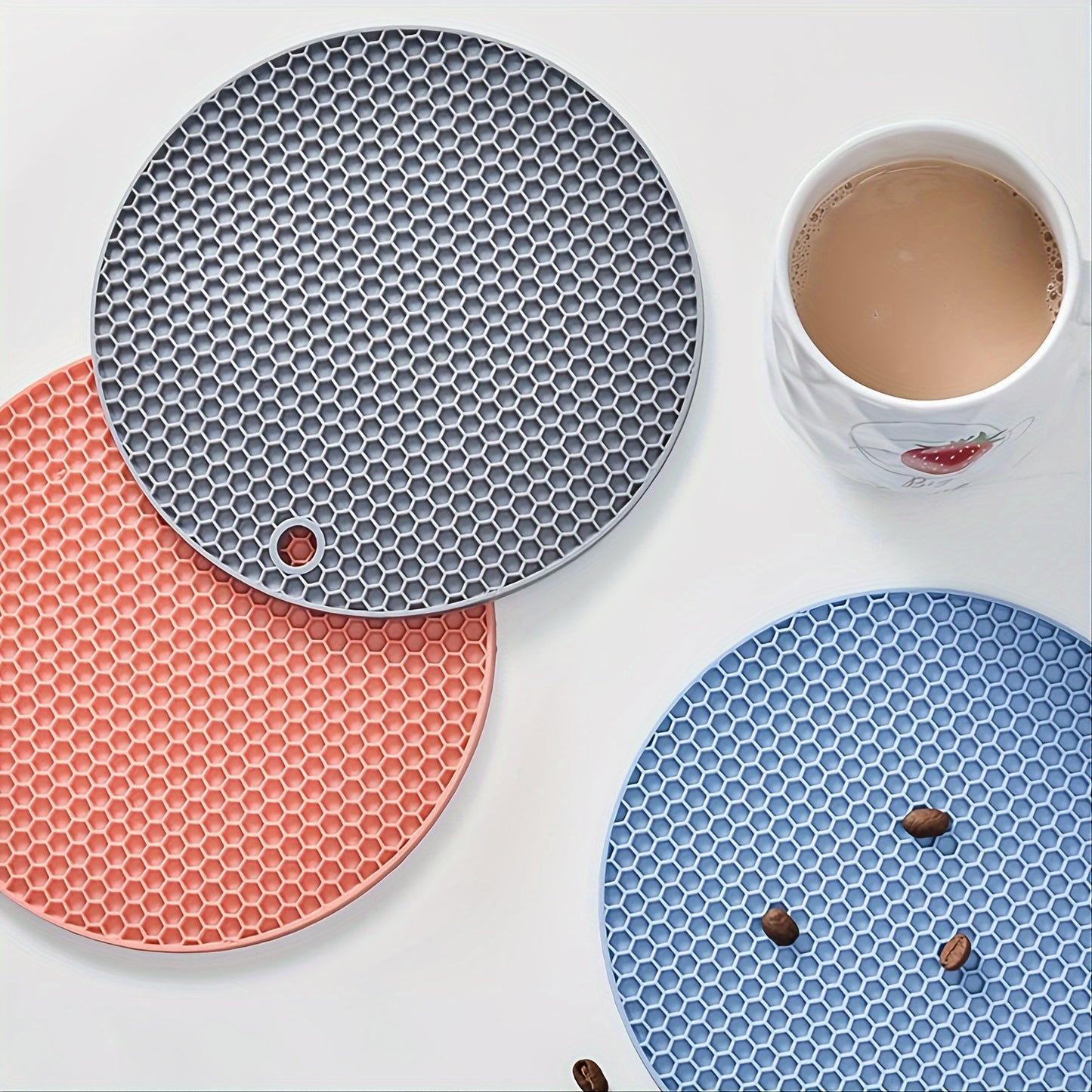 1/4pcs Round Honeycomb Silicone Placemat 17.02 Cm, Heat Insulation Pad, Non-slip Pot Holder, Easy To Clean And High Temperature Resistant Table Mat, Tabletop Protection, Home Kitchen Dining Table Decor