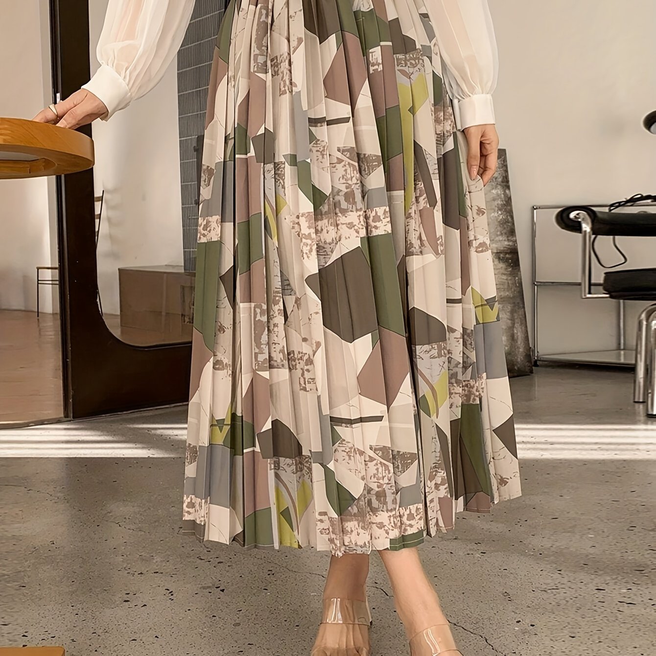 Saia midi plissada com estampado geométrico elegante para mulher - Versátil, moderna, em tecido de poliéster sem elasticidade, lavável à máquina - Perfeita para todas as estações | Barra assimétrica | Caimento confortável