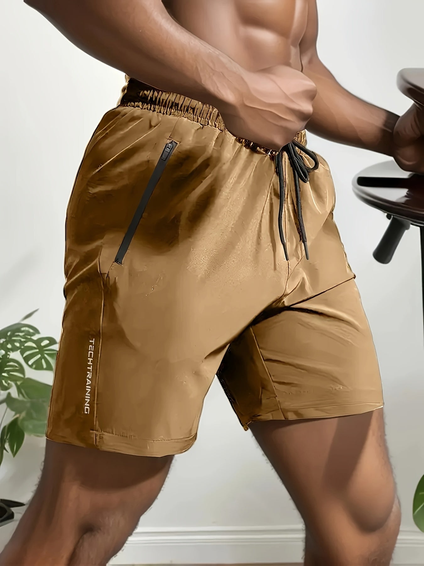 A Pair of Men'S Casual And Minimalist Style Comfortable Shorts, Featuring Letter Print Pockets And Drawstrings, Suitable for Summer Outdoor Fitness Wear, Quick-Drying Comfortable Shorts with Slightly Stretchy Elastic Waistban