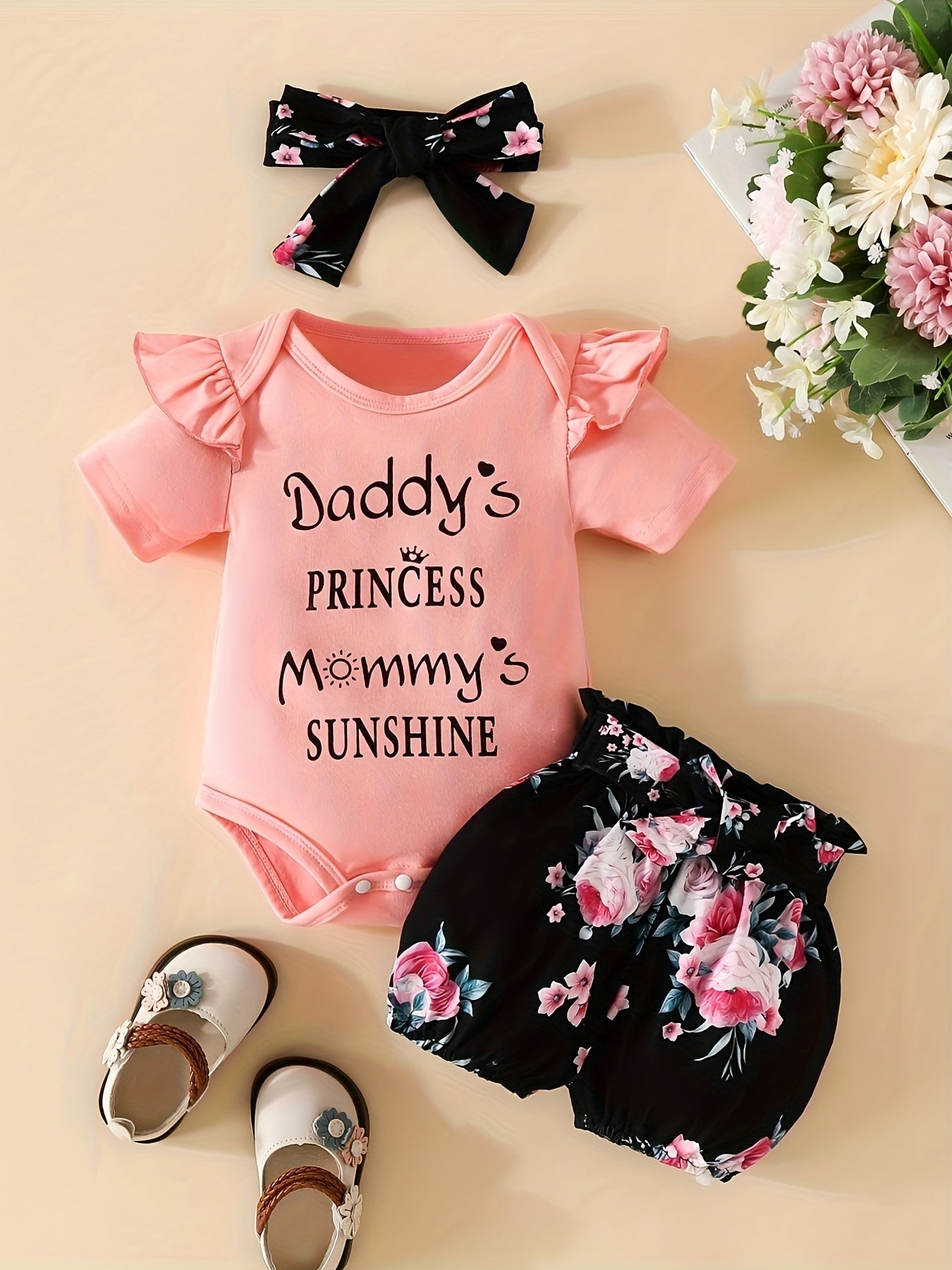 3pcs Short Sleeve & Shorts Set for Newborns - "I'm Daddy's Girl" Letter Print Pants and Headband, Mommy's World Alphabet Kids' Outfit, Perfect for Outdoor