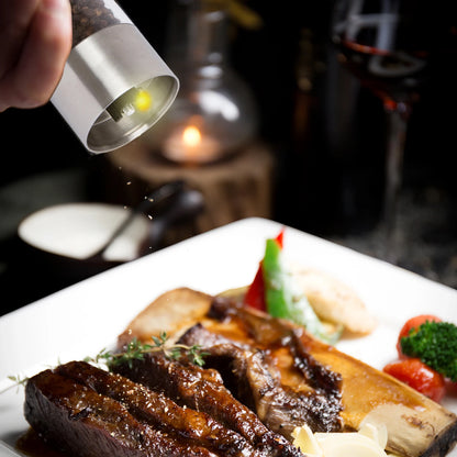 Hot Sales Battery Operated Stainless Steel Electric Salt and Pepper Grinder Set 304 Stainless Steel for Kitchen Cooking