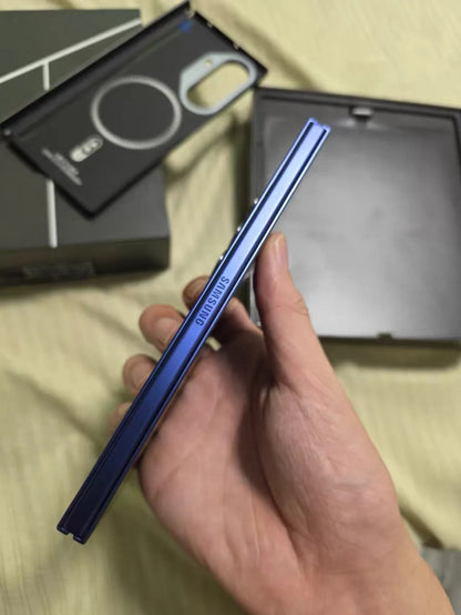 Brand New  Sam-sung for Galaxy Fold 7 5G 6.5" HD 120Hz Refresh Rate Outer Screen 256GB Storage 200MP Dual SIM