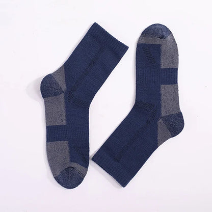 Newest Custom Logo Adult Merino Wool Moisture Wicking Control Warm Crew Outdoor Sport Socks