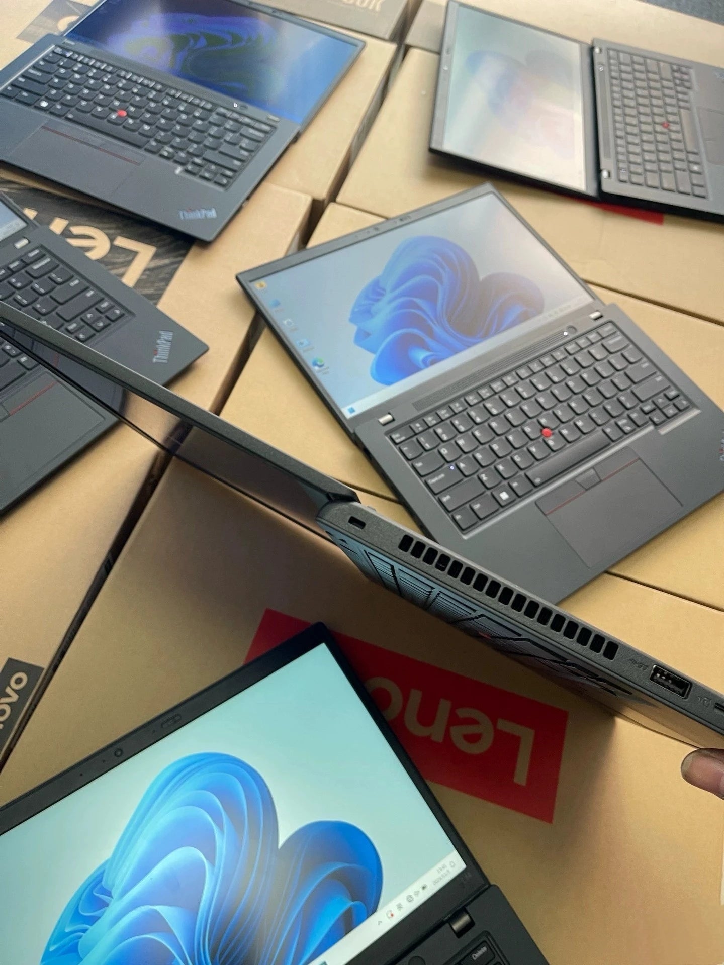 Thinkpad L14 Carbon Laptop Cheap Business Laptop New Business Laptop From the Factory