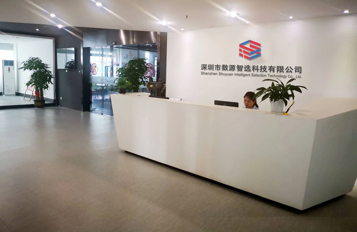 Hot Selling 16 Pro Max European Version Original Factory Unlocked 5G Smartphone with HD LED Display CDMA & LTE Cellular