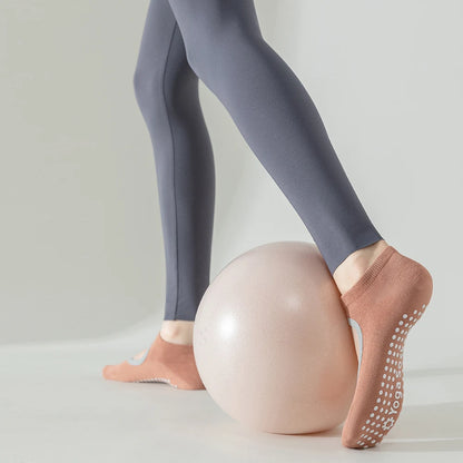 Boneless Custom Logo Grip Barre Trampoline Socks Pilates Non Slip Yoga Ballet Socks Compression Cotton Low Cut  Ankle  Socks