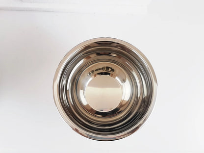 High Quality Stainless Steel Mixing Bowl With Lid Mirror Polishing Inside Matt Outside Non-slip Bottom Nesting Bowl Set