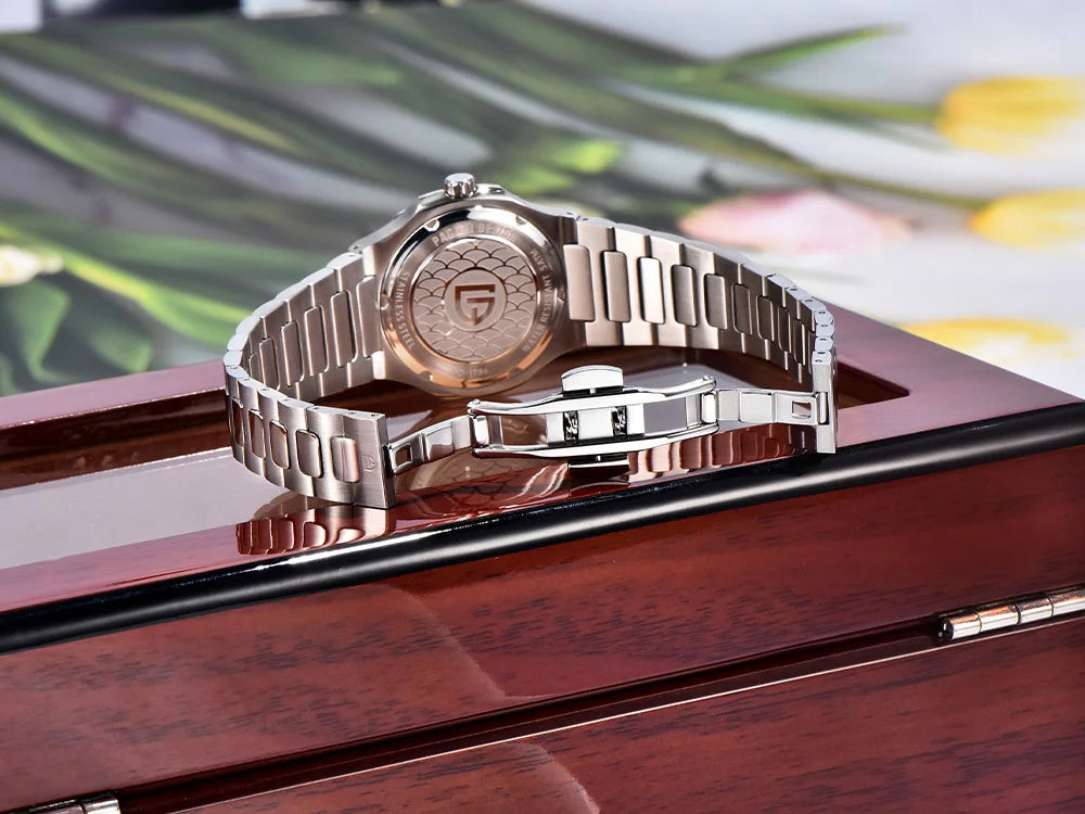 Pagani design 2025new women's watch luxury quartz watch top Sapphire luminous chronograph watch clock complete calendar gift box