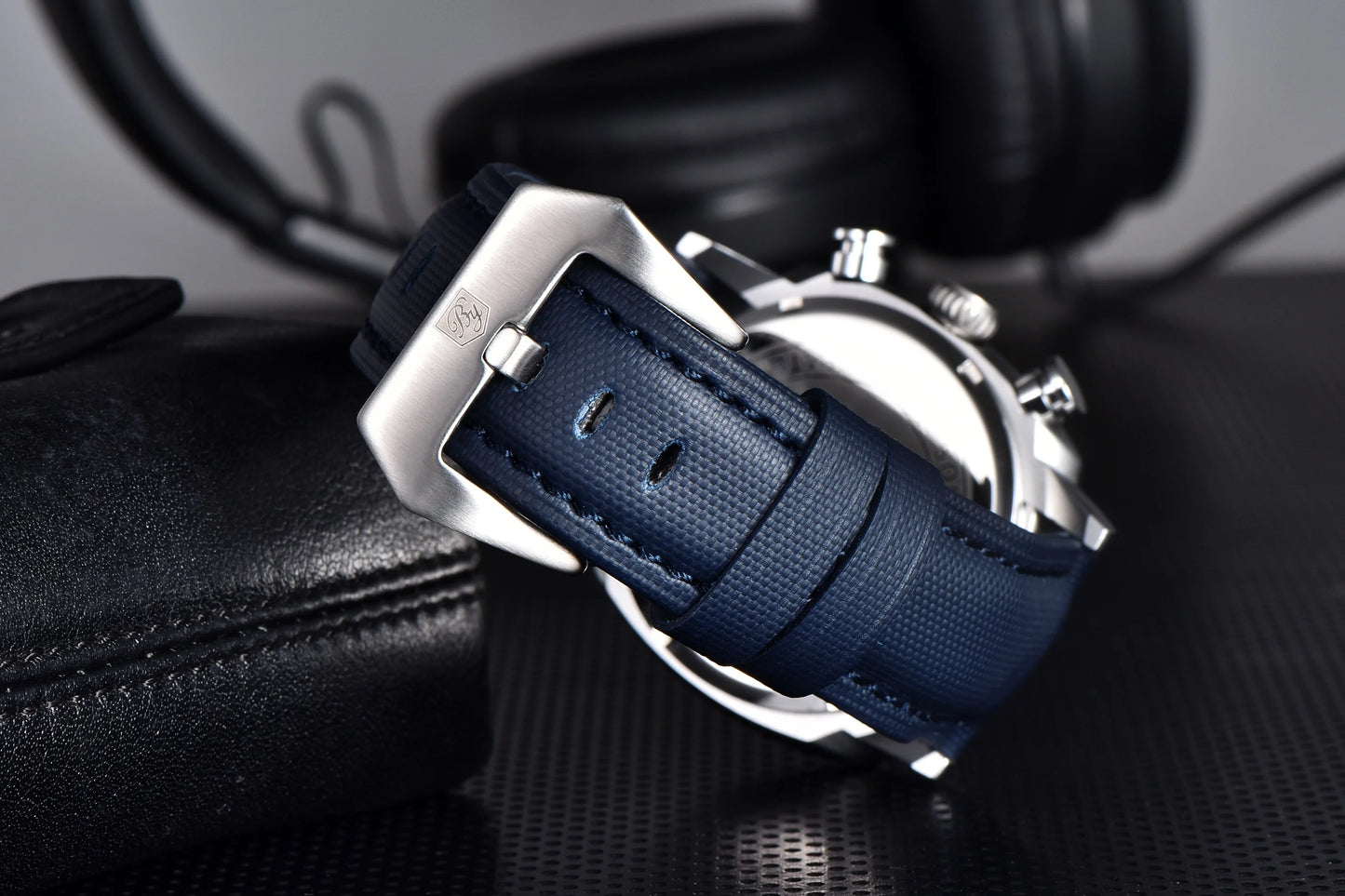 Benyar Design 2024 Men's Quartz Watch 43mm Luminous Dial 50m Water Resistant Anti-Reflective Chronograph Fashionable New