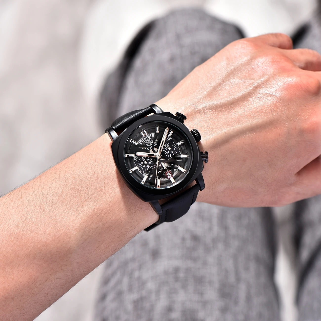 Benyar Design 2024 Men's Quartz Watch 43mm Luminous Dial 50m Water Resistant Anti-Reflective Chronograph Fashionable New