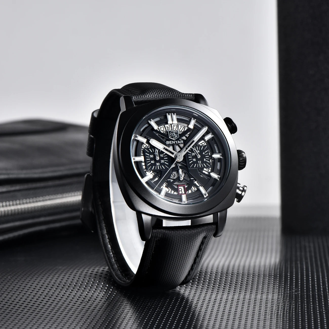 Benyar Design 2024 Men's Quartz Watch 43mm Luminous Dial 50m Water Resistant Anti-Reflective Chronograph Fashionable New