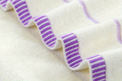 3pcs Lavender Pattern Towels Set, Including Bath Towel 70.0*140.0cm, 2 Face Towels 34.01*73.99cm, Bathroom Comfortable Soft Fabric Towels, Bathroom Supplies