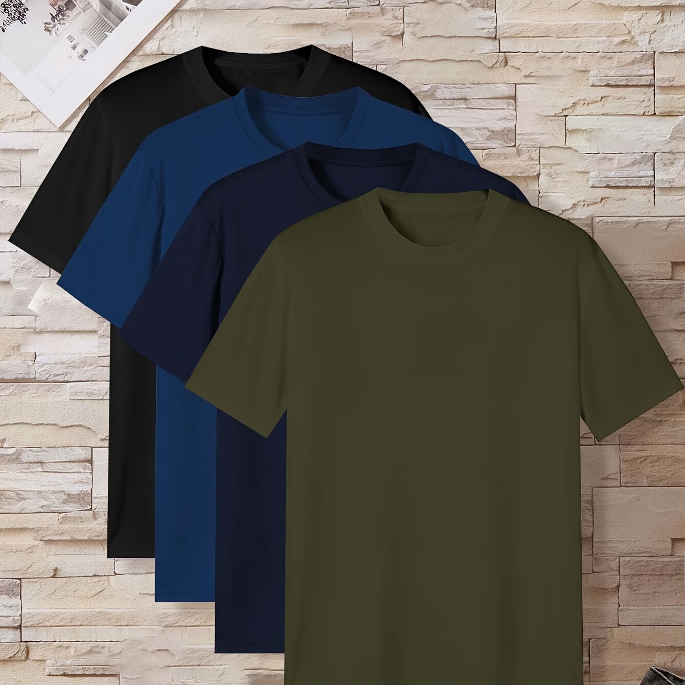 Conjunto de 4 t-shirts casuais para homem de cor sólida, estilo simples, manga curta e gola redonda, ideais para usar em casa, como pijama ou para atividades ao ar livre no verão.