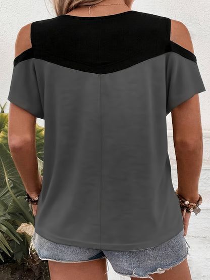 9068# Women's Plus Size Off-Shoulder Round Neck T-Shirt - Color Block Striped Summer Top, Breathable Machine-Washable Casual Elegant Tee, Ladies T Shirts, Easycare Clothing, Nontransparent Fabric, Relaxed Fit, Stylish Blouse,