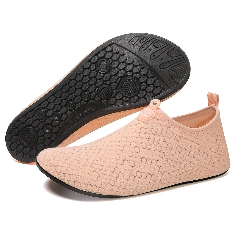 Beach, hiking shoes, non-slip flat-soled footwear suitable for swimming, surfing, boating, and fishing - creek shoes ideal for beach and stream activities, outdoor adventures