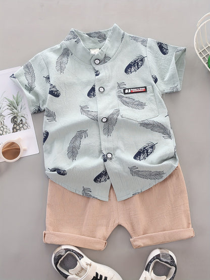 Conjunto casual para bebé menino - Camisola de manga curta e calções com estampado de penas - Conjunto infantil de 2 peças para atividades ao ar livre