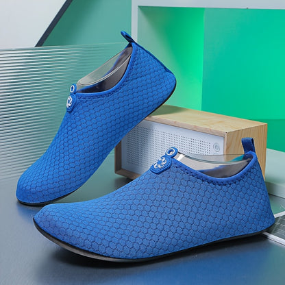 Beach, hiking shoes, non-slip flat-soled footwear suitable for swimming, surfing, boating, and fishing - creek shoes ideal for beach and stream activities, outdoor adventures