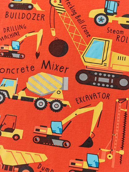 T-shirt de manga curta para criança em algodão com estampa de escavadora de desenho animado, respirável e moderna para o verão.