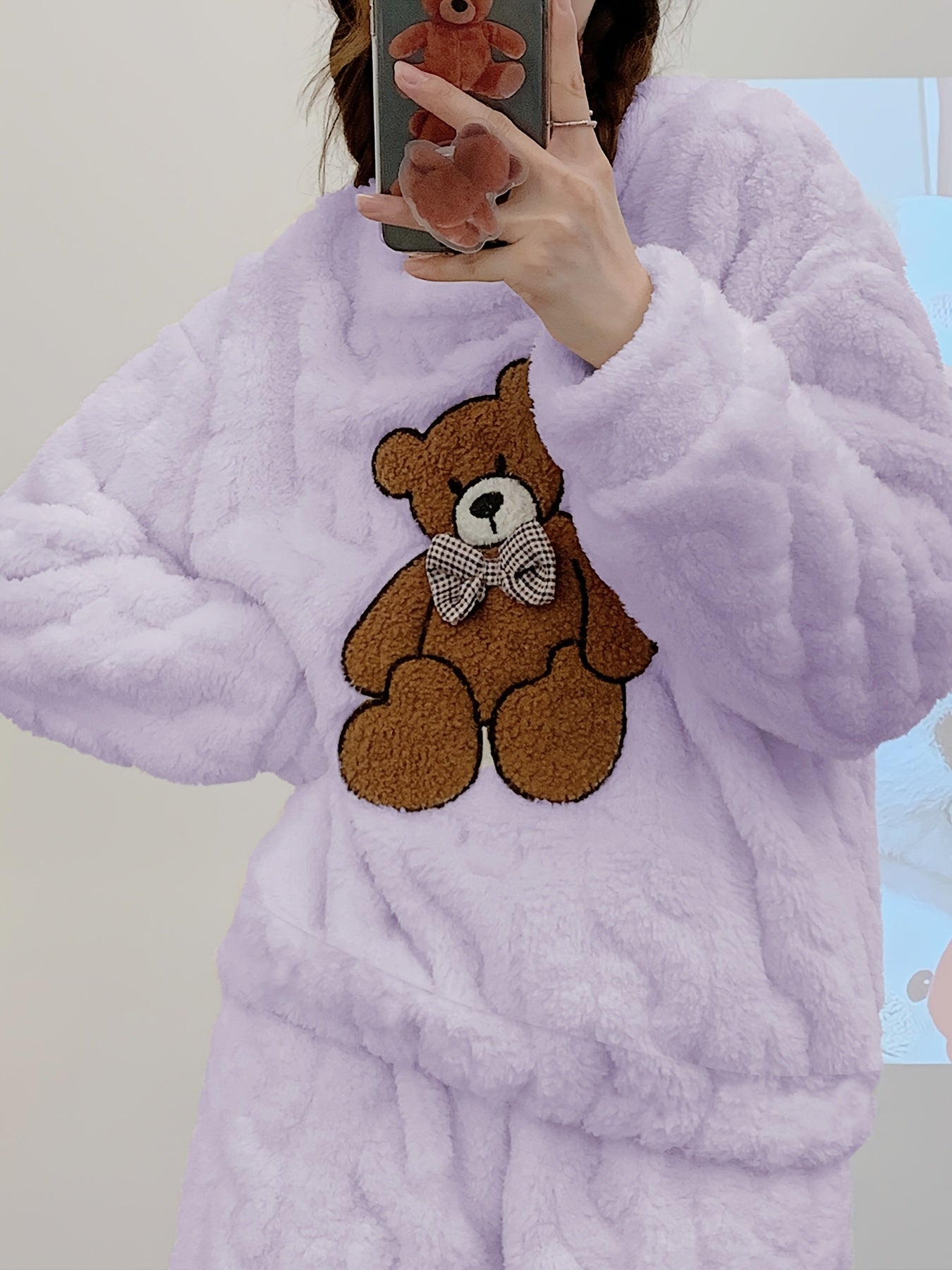 New Autumn and Winter Thick Warm Pajama Set with Jacquard Velvet Long-Sleeve Bear Top and Flannel Pants for Winter