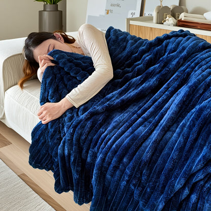 1pc Plush Coral Fleece Blanket - Ultra-Soft All-Season Luxury Bedspread, Couch Throw, Camping & Travel Bedding,,,, Grey, - Machine Washable Cozy Gift for, Outdoor, or Holidays - Traditional Style with Geometric Pattern, Multi