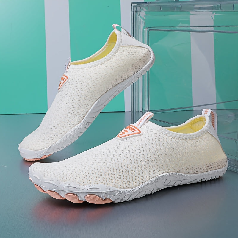 Sapatos aquáticos para homem de secagem rápida com cinco dedos - Respiráveis, antiderrapantes, leves, topo em malha, sola em borracha - Ideais para praia, natação, trilhos e aventuras ao ar livre - Design em preto e laranja