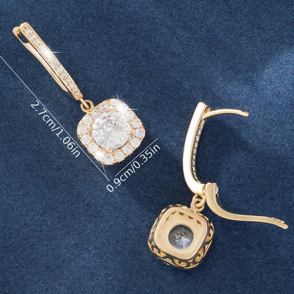 Brincos pendentes de luxo com decoração quadrada de zircónias brilhantes, banhados a ouro 14K e em cobre. Uma joia requintada para presente feminino.