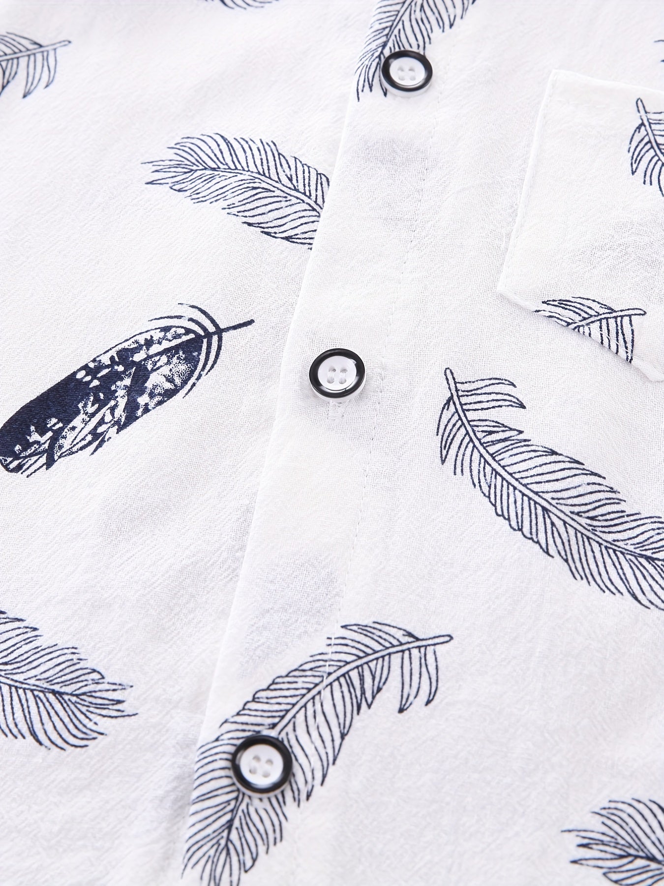 Conjunto casual para bebé menino - Camisola de manga curta e calções com estampado de penas - Conjunto infantil de 2 peças para atividades ao ar livre