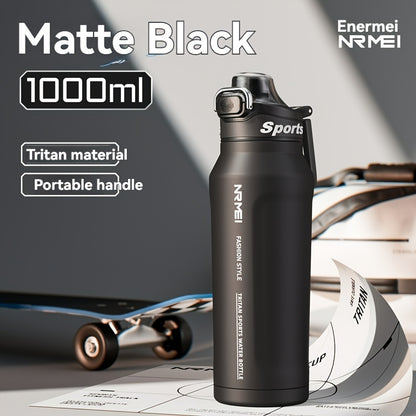 Garrafa de água desportiva NRMEi com palhinha, tampa flip-top e pega portátil - Design durável, resistente a impactos e antiderrapante para ginásio, atividades ao ar livre e hidratação. Acabamento brilhante e elegante. Material livre de BPA.